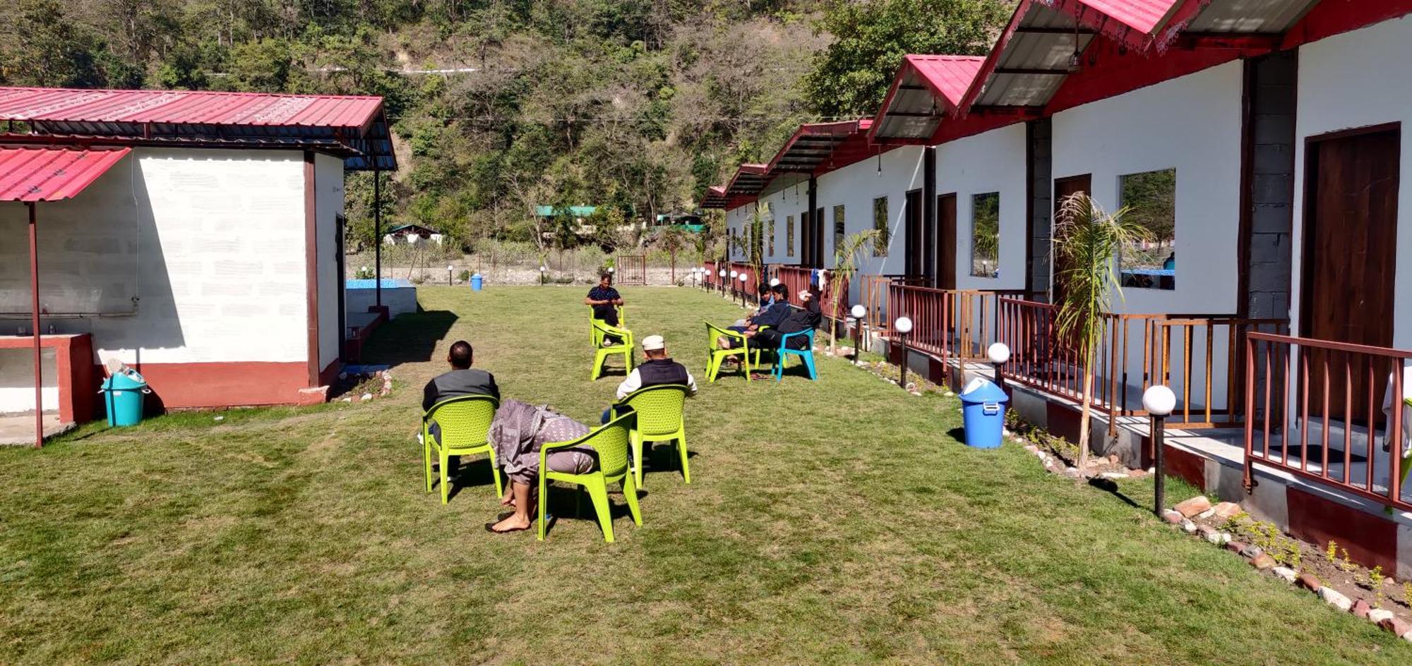 The Waterfront Resort Rishīkesh Exterior foto